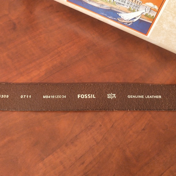 Fossil leather belt with steel buckle - Picture 5 of 6